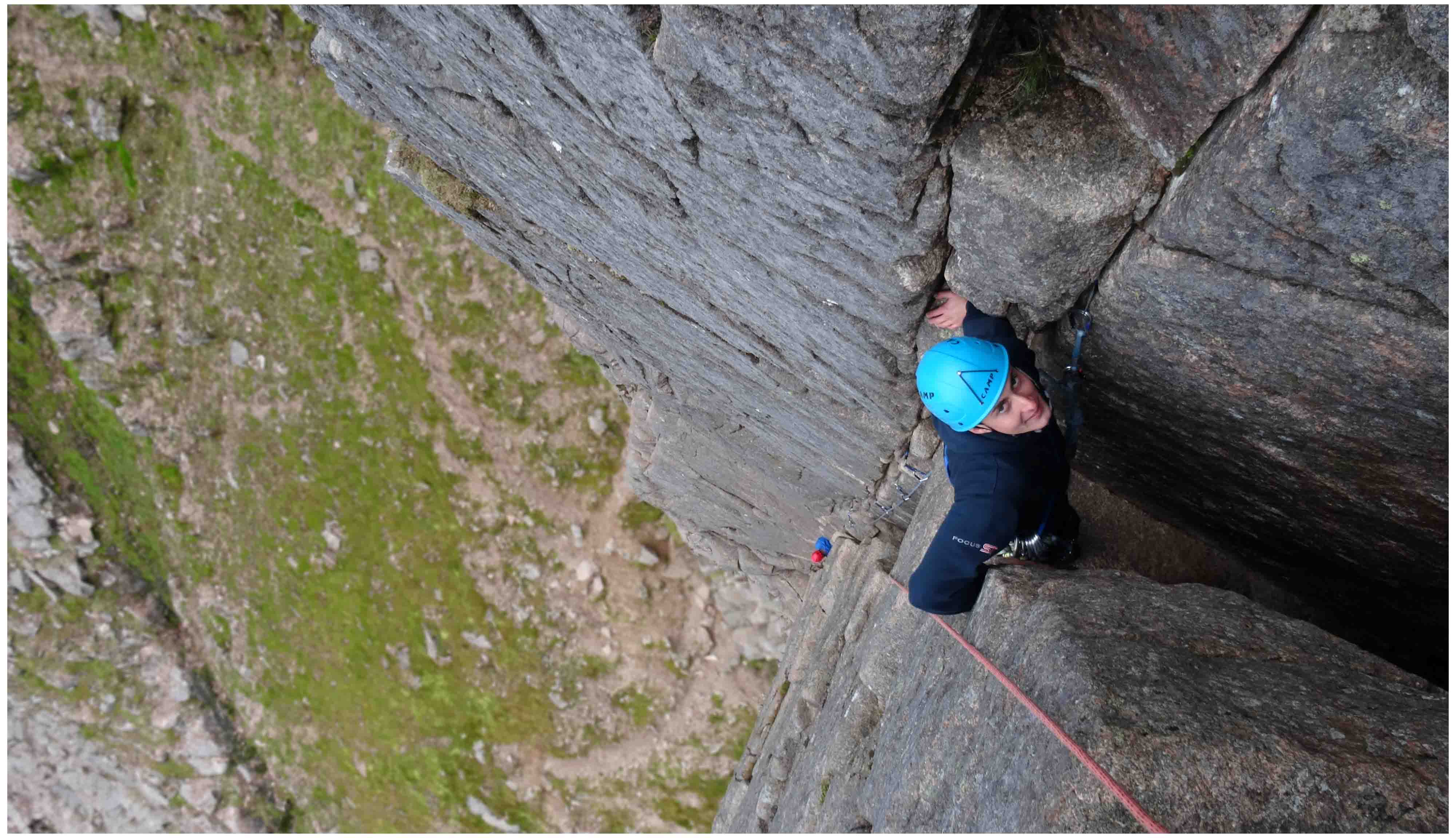 multi pitch rock climbing