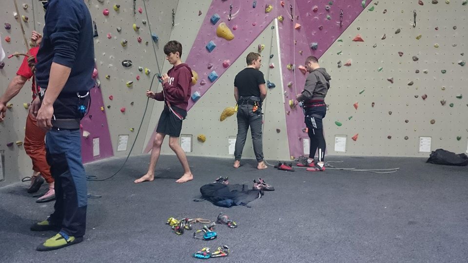 Climbing Instructor Training with abseil module CWI