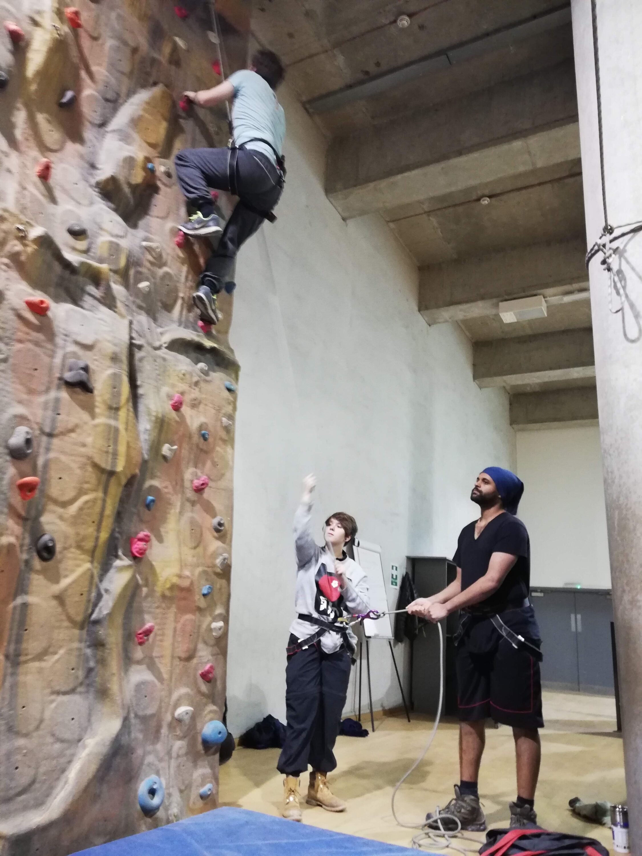 Indoor Climbing Assistant (ICA)